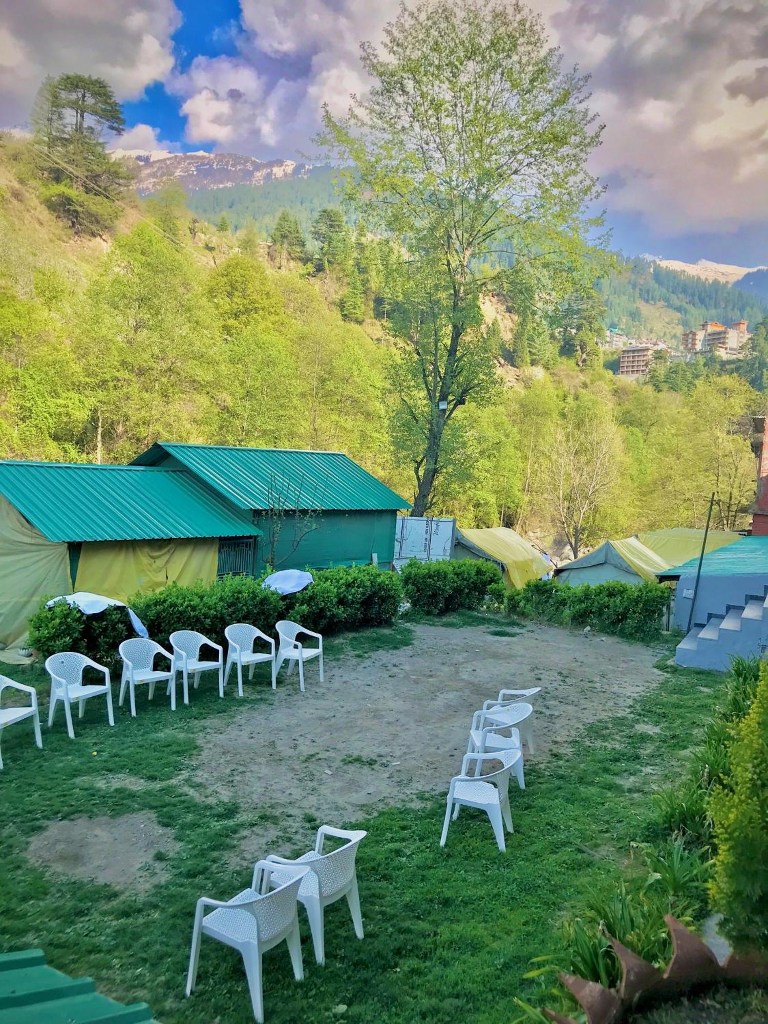 The Avenue Hotel , Manali A River Side Hotel エクステリア 写真