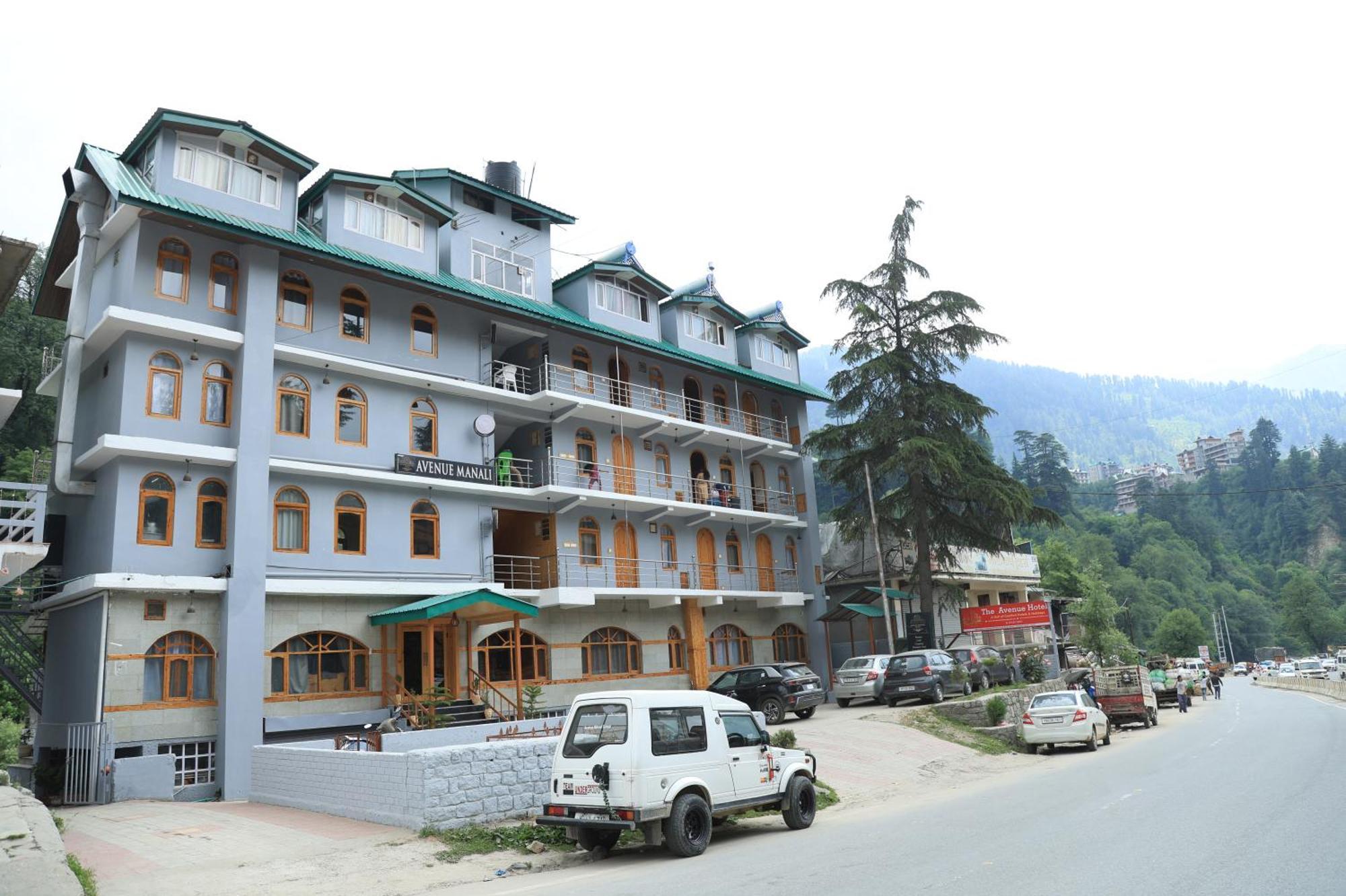 The Avenue Hotel , Manali A River Side Hotel エクステリア 写真